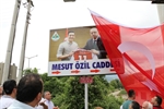 Resim Özil'in Cumhurbaşkanı Erdoğanlı Tabelasına Törenli Açılış